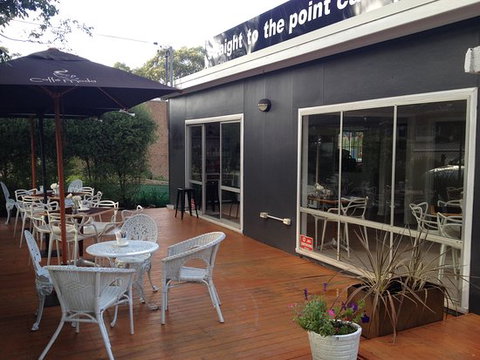 Straight To The Point Cafe - Bet 4u 0