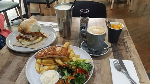 Higher Grounds Cafe Kincumber - Bet 4u 0