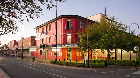 Romano's Hotel Restaurant - Bet 4u 0
