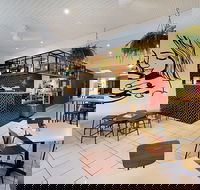 Urban Espresso Lounge - Click Find