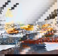 Ribs and Burgers - Click Find