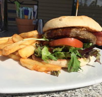 Gardenia Cafe at Gardenworld - Click Find