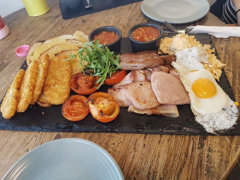 Warnies Cafe - DBD 0