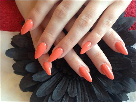 Airlie Nails & Spa - Lawyer Find 3