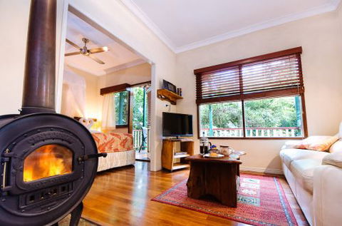 Lillypillys Cottages And Day Spa - Click Find 2