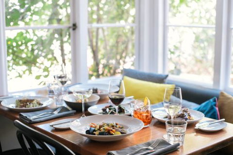 Clementine Restaurant - Bet 4u 0