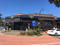 Con's Continental Deli