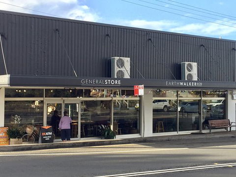 Earth Walker & Co General Store - Click Find 0