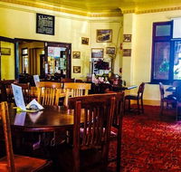 New Ivanhoe Hotel - Bet 4u