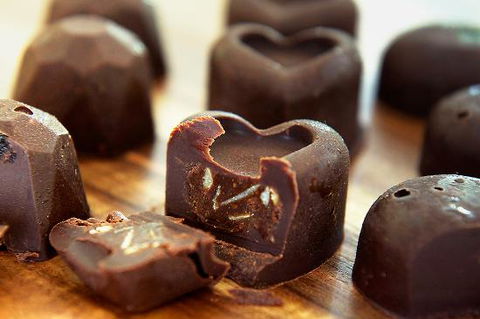 Puremelt Chocolate Lounge - Click Find 0