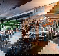 Bangalow Pub - Click Find
