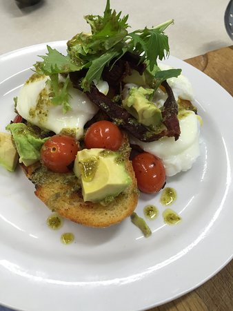 The 18 Hole Bistro - Click Find 0
