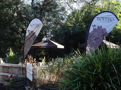 The Edible Garden Cafe/Restaurant - Click Find 0