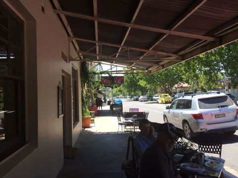 Cafe On Louee - DBD 0