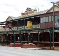 Commercial hotel - Click Find