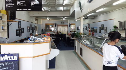 Cosmo Cafe - Bet 4u 0