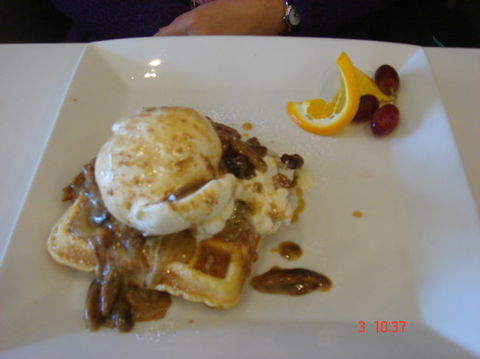Cupz 'N' Crepes - Click Find 0