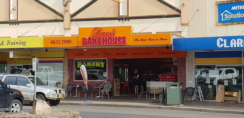 Dave's Bakehouse - Click Find 0
