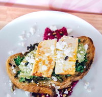 Lulus Cafe Poke - Click Find