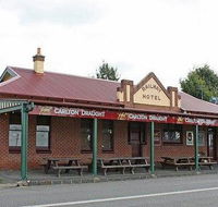 Railway Hotel - Click Find