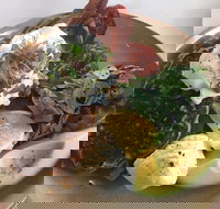 Snows Patiserie - Click Find