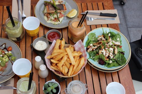 Common Grounds Gowrie - Bet 4u 0