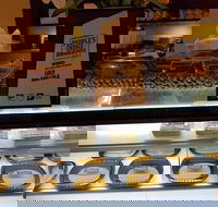 LOLO AND LOLA - Click Find