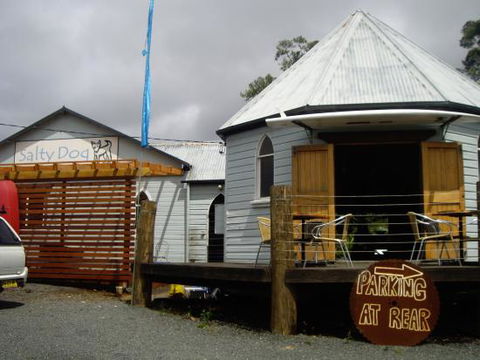 Salty Dog Seafood Cafe - Click Find 0