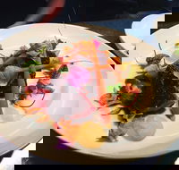 Trevs At Dickson - Click Find