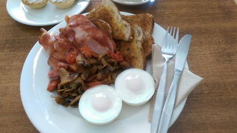 Barney's Of Bookham - Click Find 0