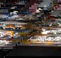 Kinky Swell - Lawyer Find