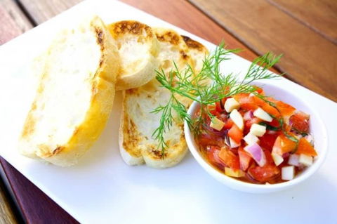 Benowa Tavern - Benowa - Click Find 0