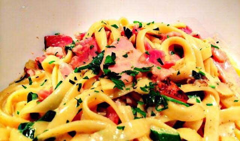 Quattro Woodfire Pizza Bar - Bet 4u 0