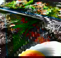 Dainty Dowager - Click Find