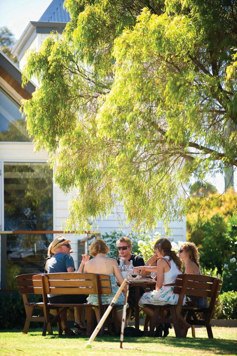 Rustico At Hay Shed Hill - Click Find 0