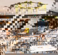 The Woodcroft Hotel - Click Find