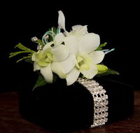 Linard Floral  Bridal Centre - Click Find