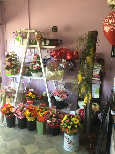 Linard Floral & Bridal Centre - Click Find 3