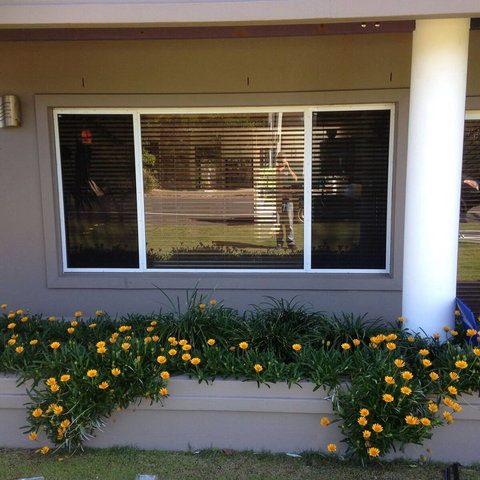 Bee Safe Security - Bet 4u 16