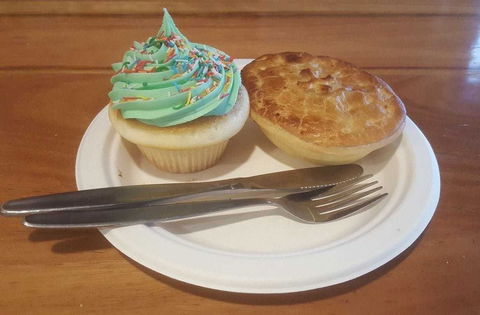 Heatherbrae's Pies - Click Find 0