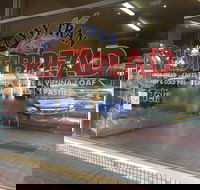 Sunny Tran Hot Bread - Bet 4u