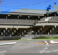 The Hotel Cecil - Click Find