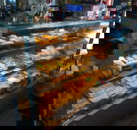 Blue Dog Cafe - Click Find