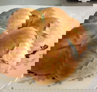 Monamich Bakery - Bet 4u
