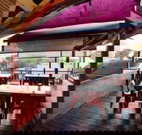 Royal Exchange Hotel - Bet 4u