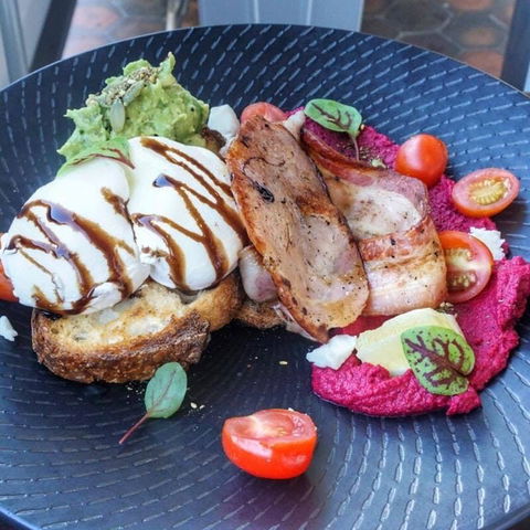 6 Points Cafe - Bridge Guide 0