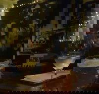 The Hive Bar - Click Find