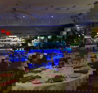 La Piazza Bar  Restaurant - Click Find
