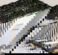 St Charly - Click Find