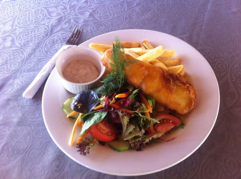 Riverside Bar And Restaurant: Mount Seaview Resort - Click Find 1